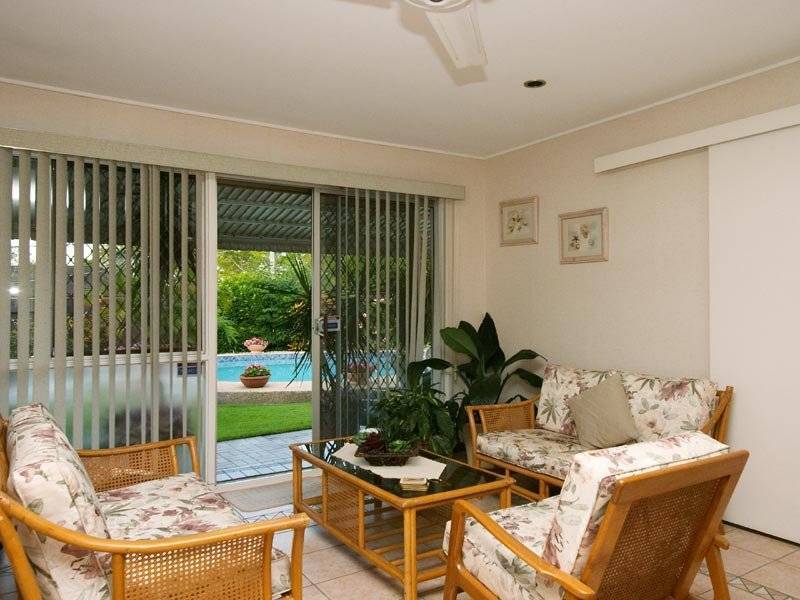 5 Strathburn Street, Oxley QLD 4075