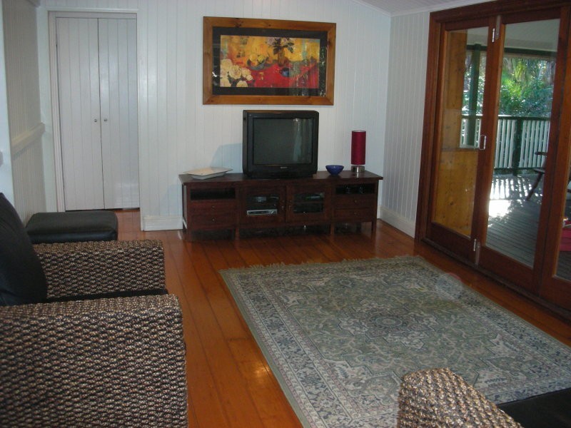 54 Hall Street, Sherwood QLD 4075