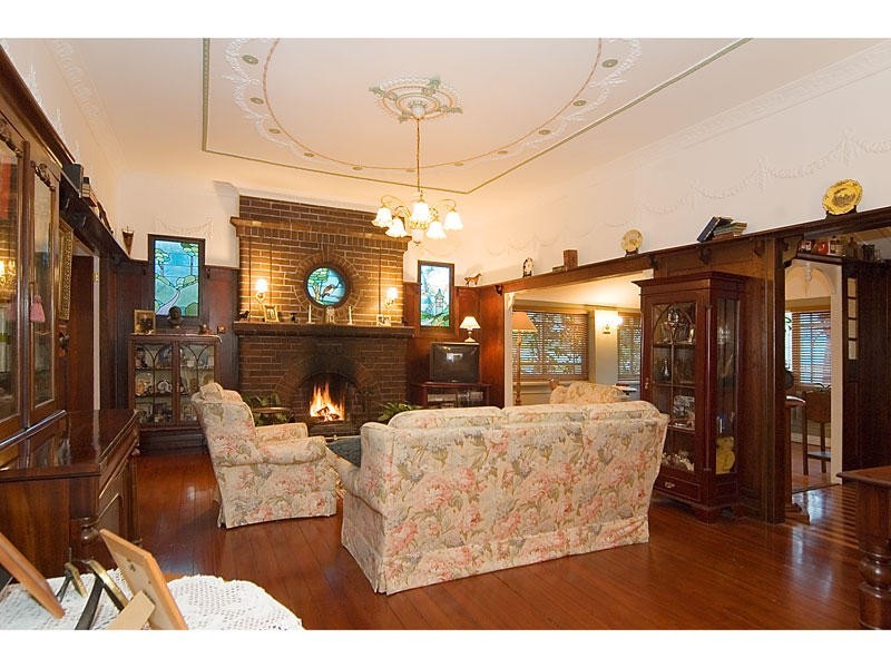 93 Verney Rd West, Graceville QLD 4075