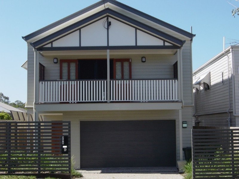 18 Borden St, Sherwood QLD 4075