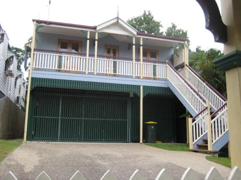 5 Victoria Ave, Chelmer QLD 4068