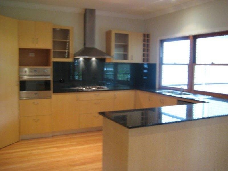 5 Victoria Ave, Chelmer QLD 4068