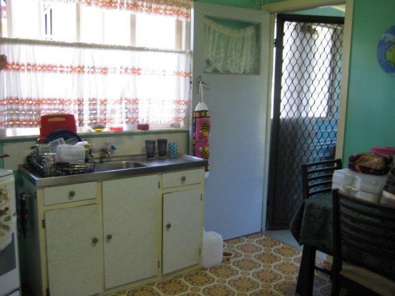 22 Coleman St, Graceville QLD 4075