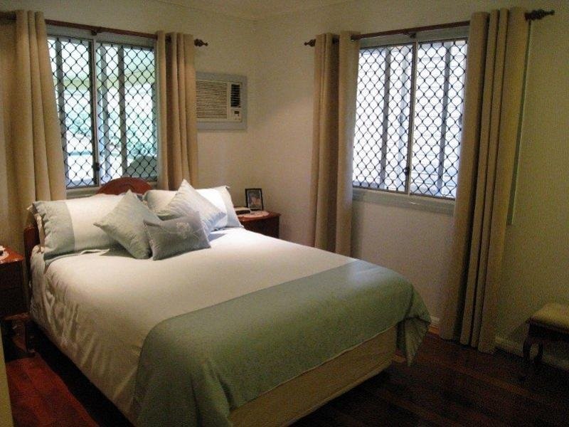 39 Avalon St, Oxley QLD 4075