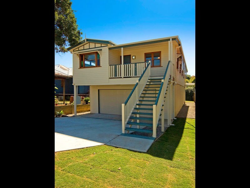 67 William Terrace, Oxley QLD 4075