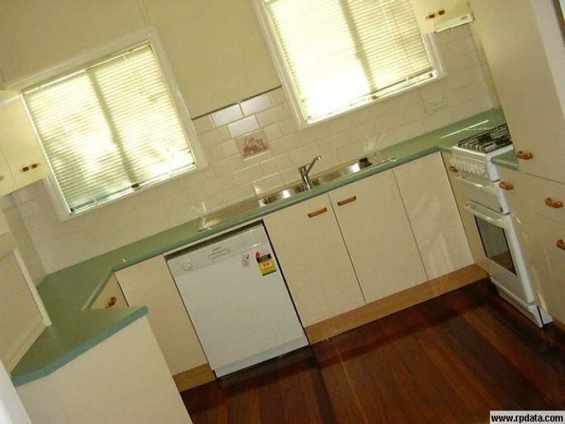 1 Coleman Street, Graceville QLD 4075