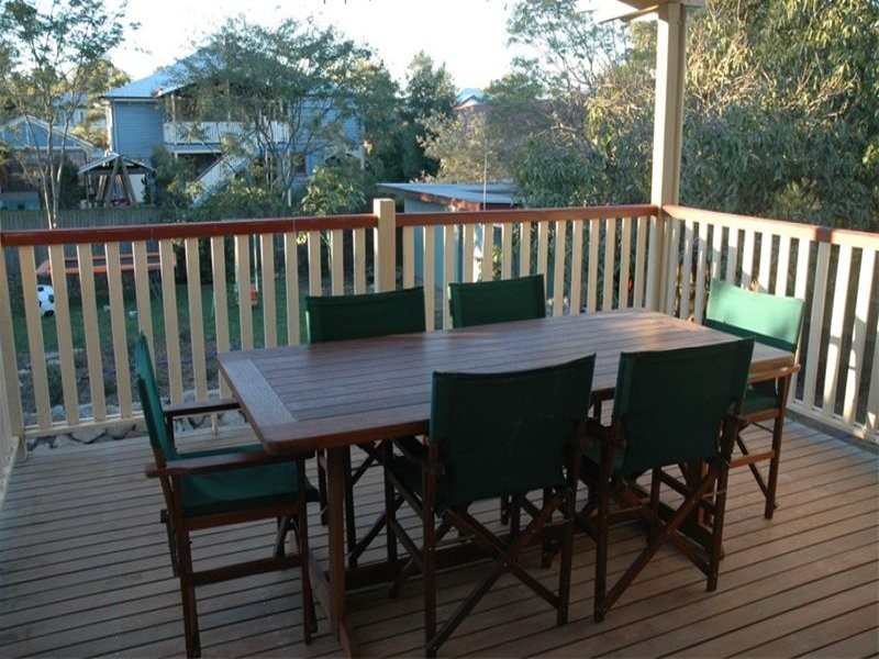 24 Thomas Street, Sherwood QLD 4075