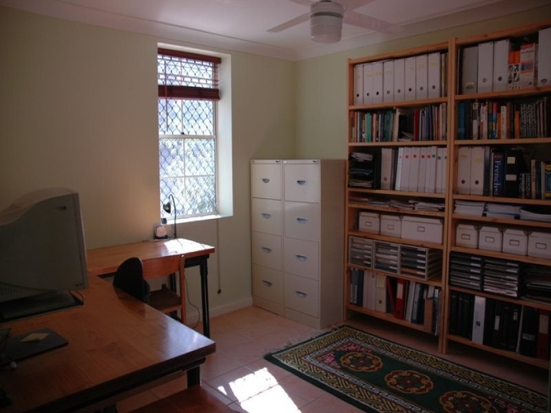 24 Thomas Street, Sherwood QLD 4075