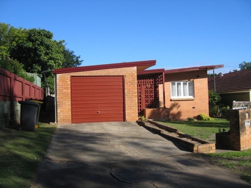 61 Walker Street, Corinda QLD 4075