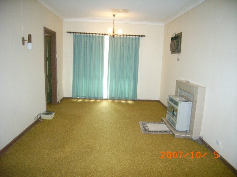 113 HALSEY RD, Henley Beach South SA 5022