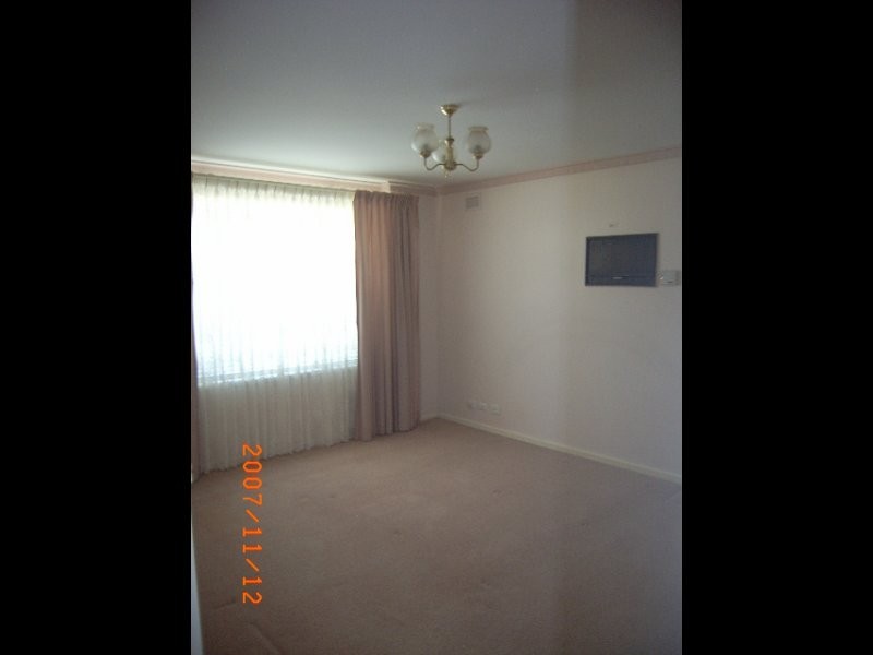 8 Elaine Avenue, Seaton SA 5023