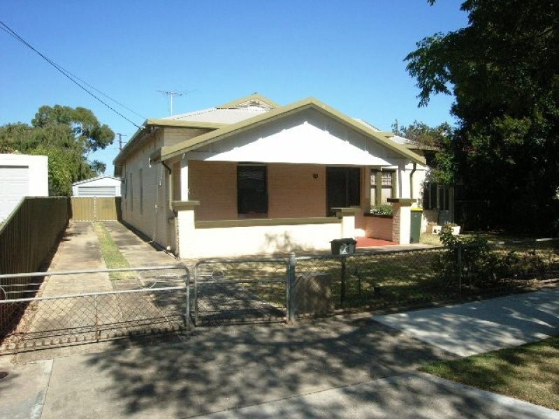 35 Devon St, Largs Bay SA 5016