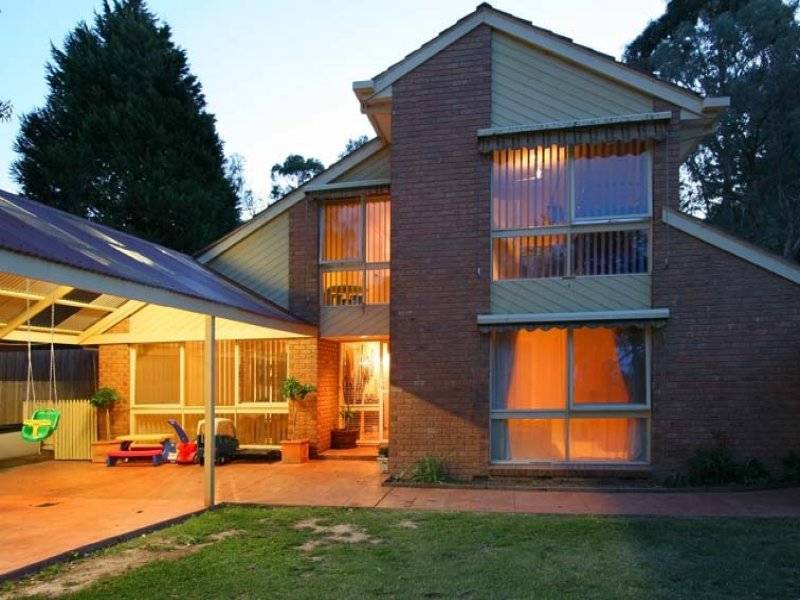 34 Francis Crescent, Ferntree Gully VIC 3156