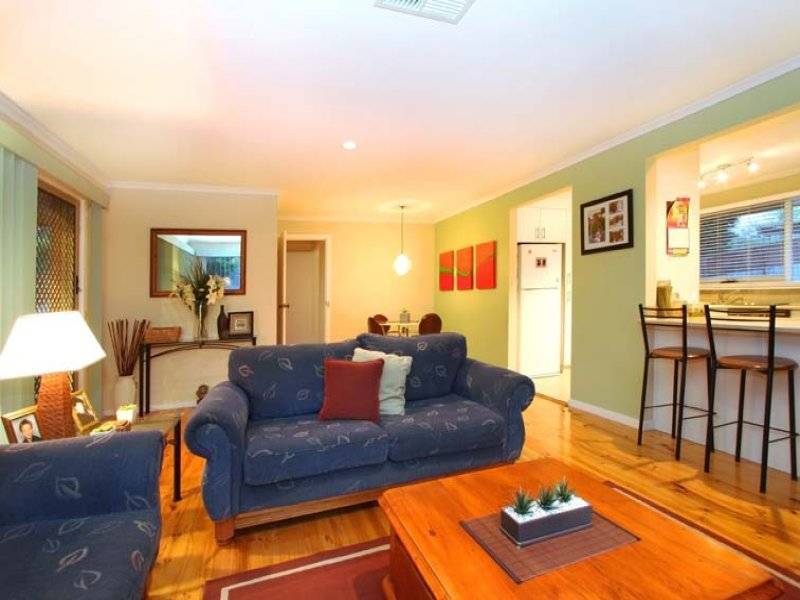 34 Francis Crescent, Ferntree Gully VIC 3156