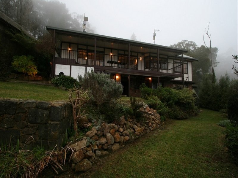 13 Observatory Road, Mount Dandenong VIC 3767