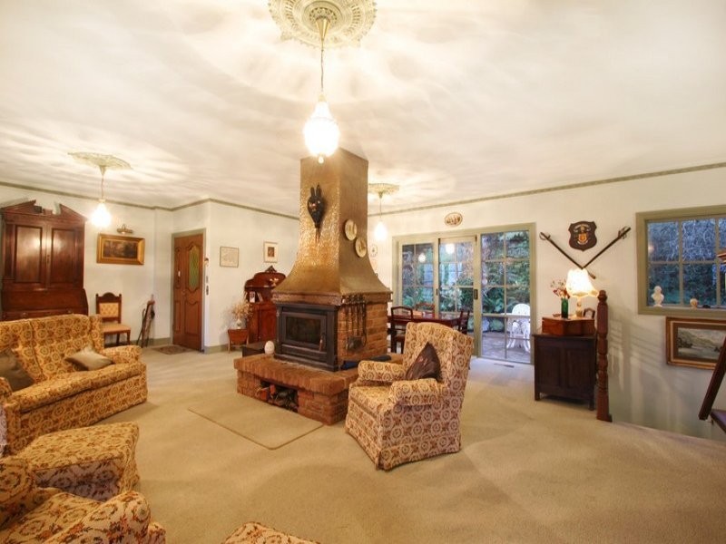 13 Observatory Road, Mount Dandenong VIC 3767