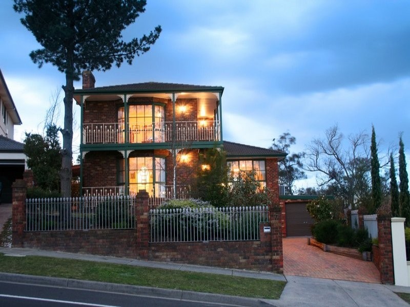 47 John Edgcumbe Way, Endeavour Hills VIC 3802