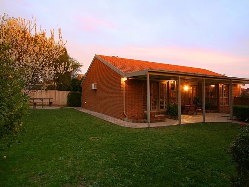 12 Sundew Court, Knoxfield VIC 3180