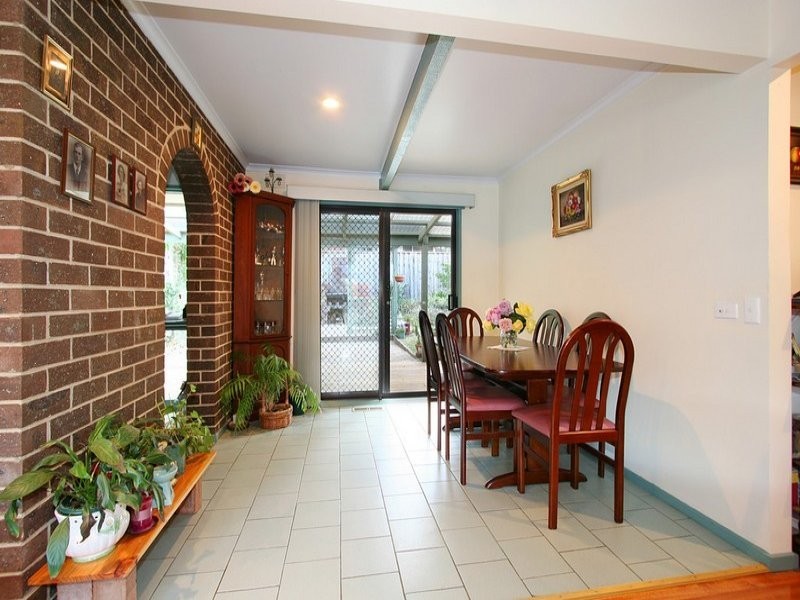 8 Chalmers Grove, Upper Ferntree Gully VIC 3156