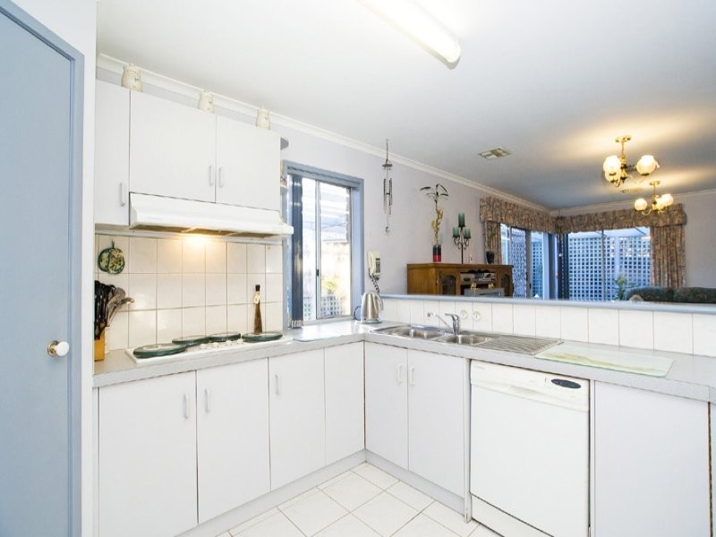 12 Stephanie Close, Ferntree Gully VIC 3156