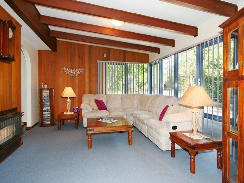 11 Florida Drive, Ferntree Gully VIC 3156