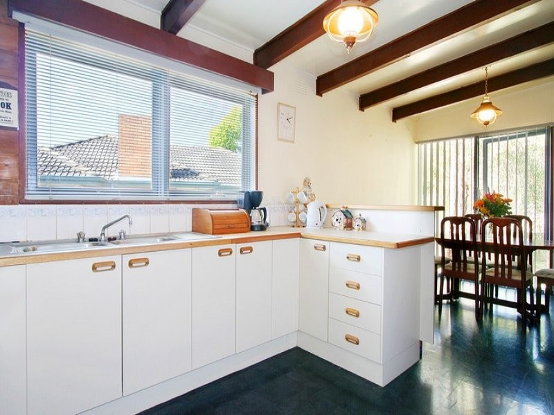 11 Florida Drive, Ferntree Gully VIC 3156