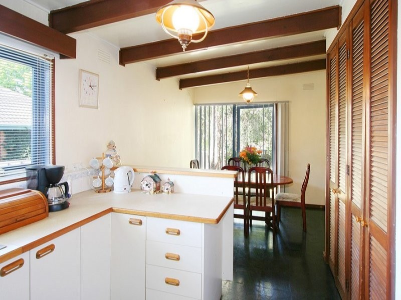 11 Florida Drive, Ferntree Gully VIC 3156