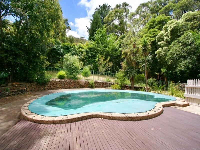 48 Joan Avenue, Ferntree Gully VIC 3156