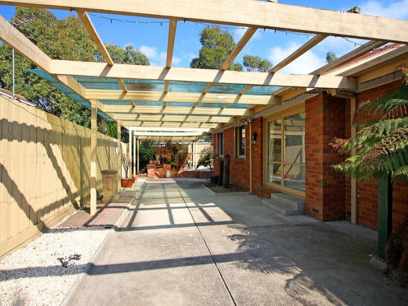 5 Bellfield Drive, Lysterfield VIC 3156