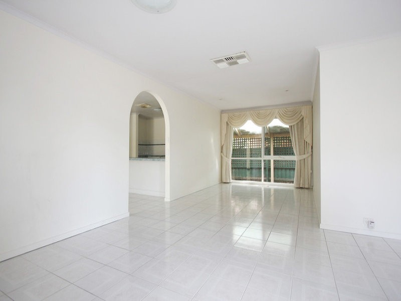 5 Bellfield Drive, Lysterfield VIC 3156