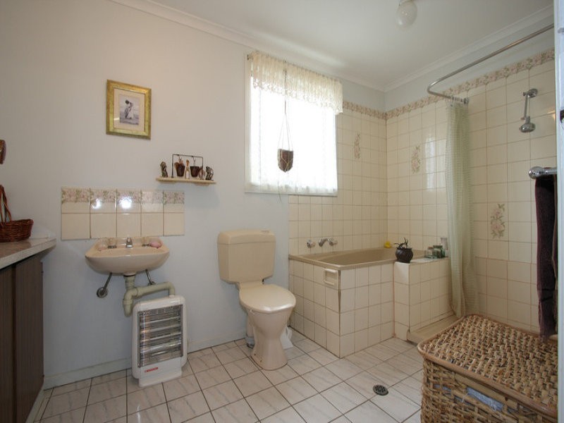 25A Tulip Crescent, Boronia VIC 3155