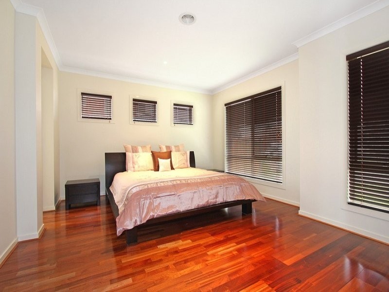 43 Paringa Drive, Ferntree Gully VIC 3156