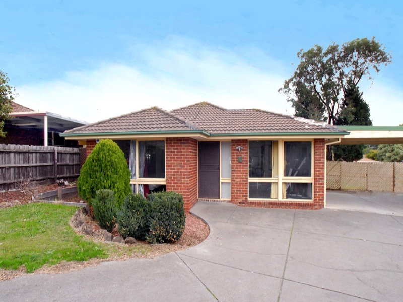 8 Eggleton Rise, Rowville VIC 3178