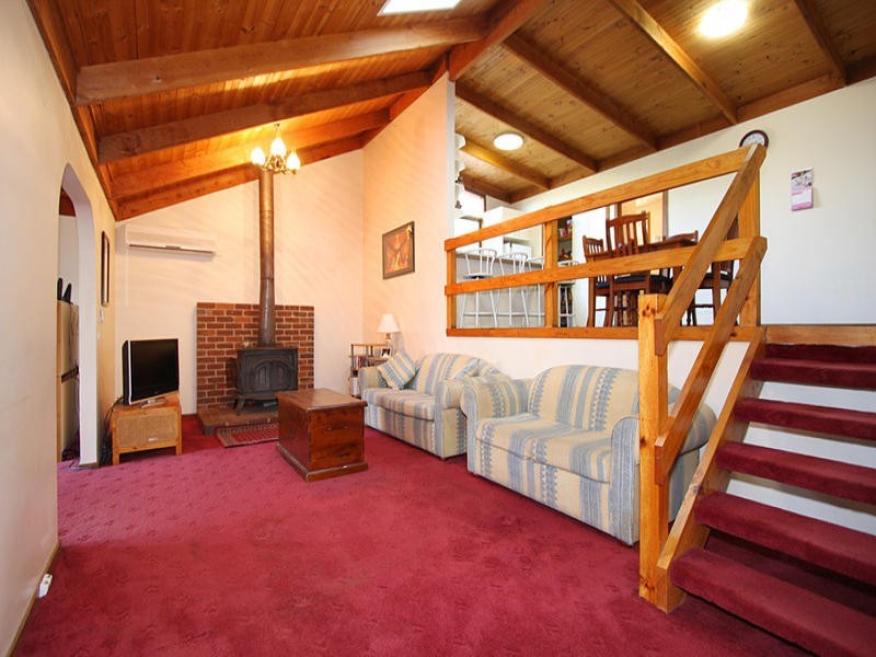 27 Deans Road, Upwey VIC 3158