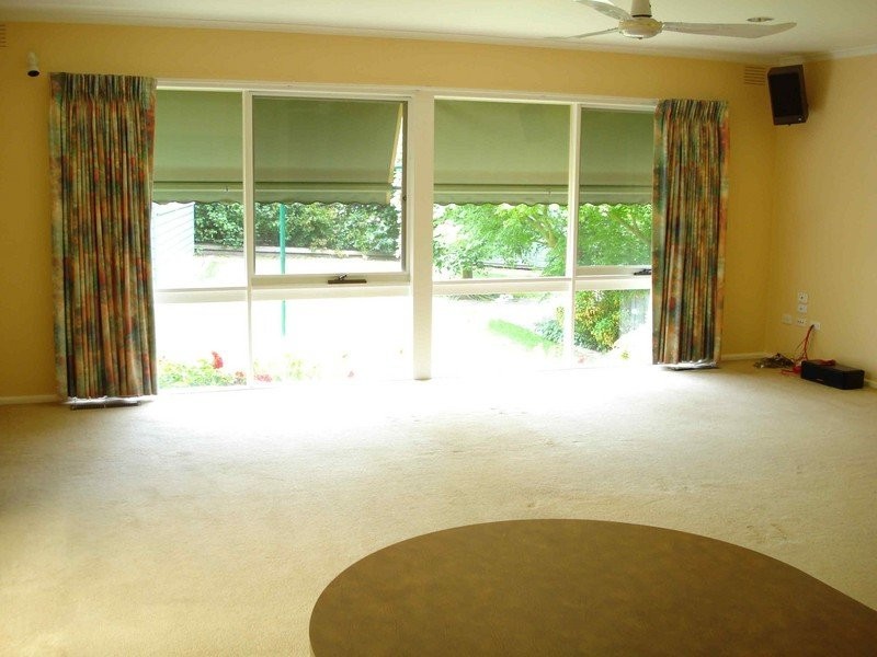 7 Paul Avenue, Wantirna South VIC 3152