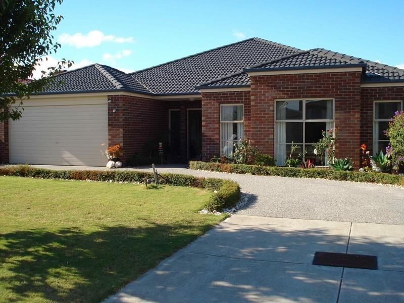 4 Ardenne Court, Narre Warren South VIC 3805