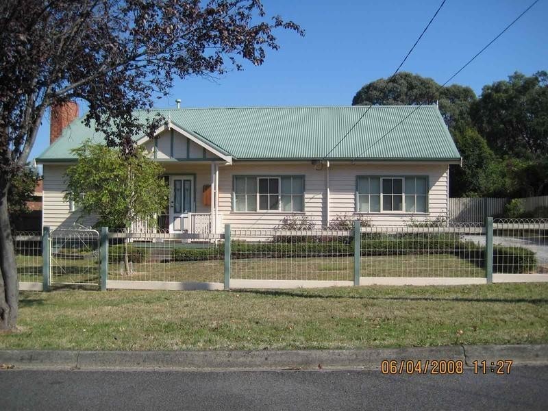 10 Tulip Crescent, Boronia VIC 3155