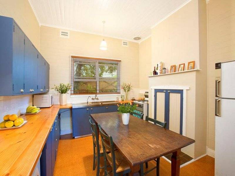 16 The Comenarra Parkway, Thornleigh NSW 2120