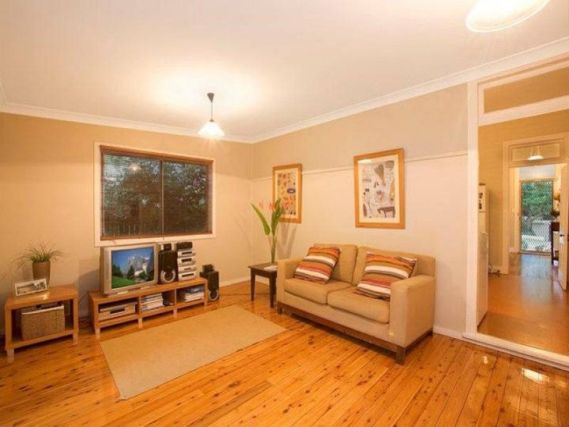 16 The Comenarra Parkway, Thornleigh NSW 2120