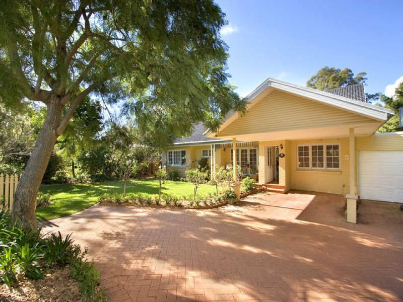135 Grosvenor Street, Wahroonga NSW 2076