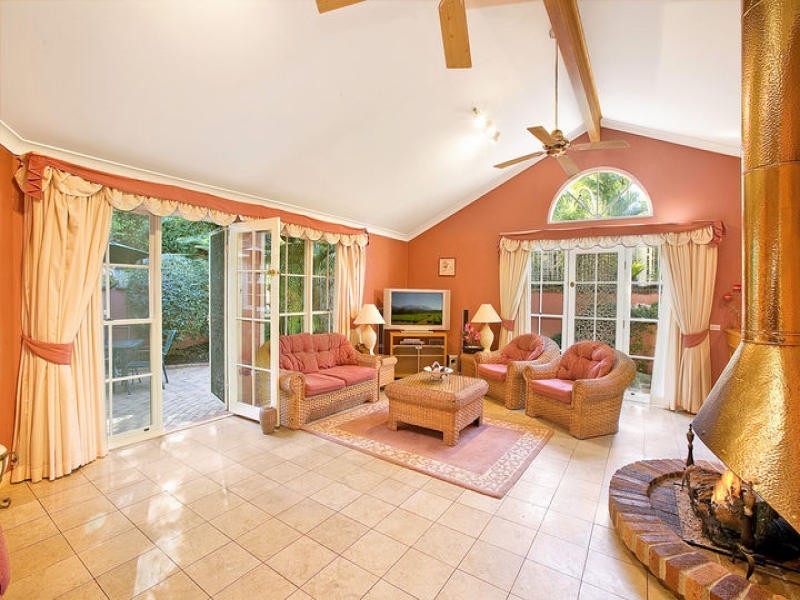 4 Mayfield Avenue, Pymble NSW 2073