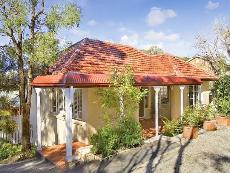 23 Charlton Avenue, Turramurra NSW 2074