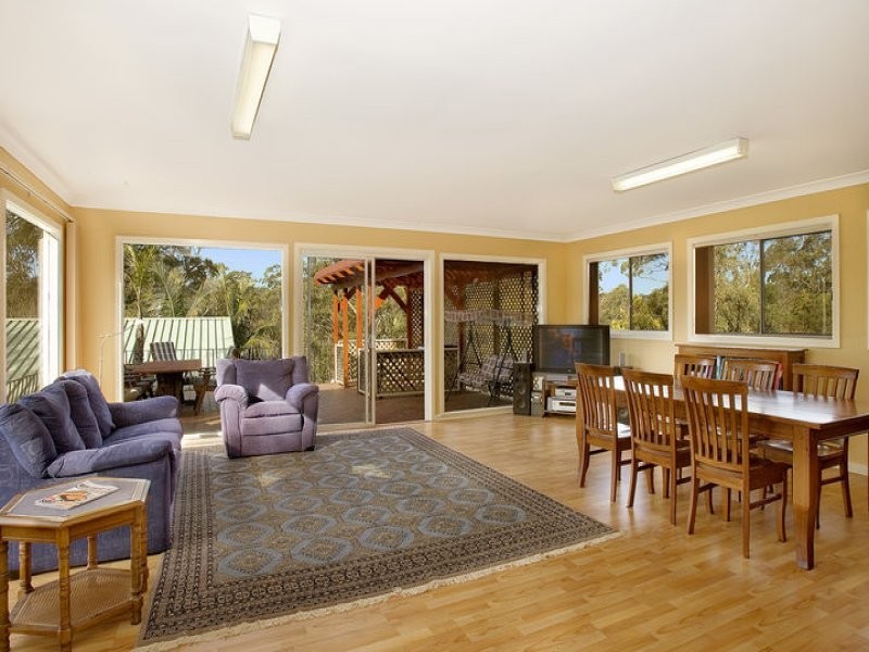 23 Charlton Avenue, Turramurra NSW 2074