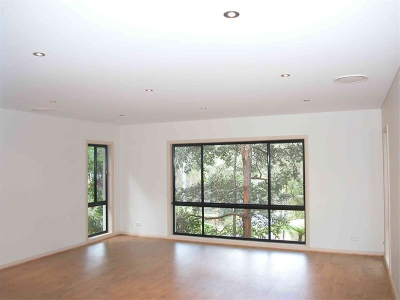 2B Pembroke Avenue, Turramurra NSW 2074