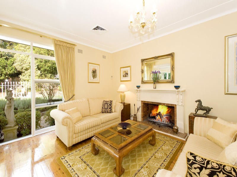 17 Wahroonga Avenue, Wahroonga NSW 2076