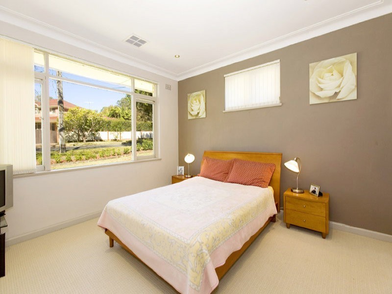 72 The Chase Road, Turramurra NSW 2074