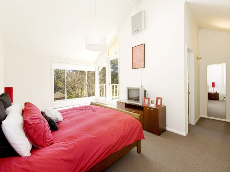 16 Nambucca Street, Turramurra NSW 2074