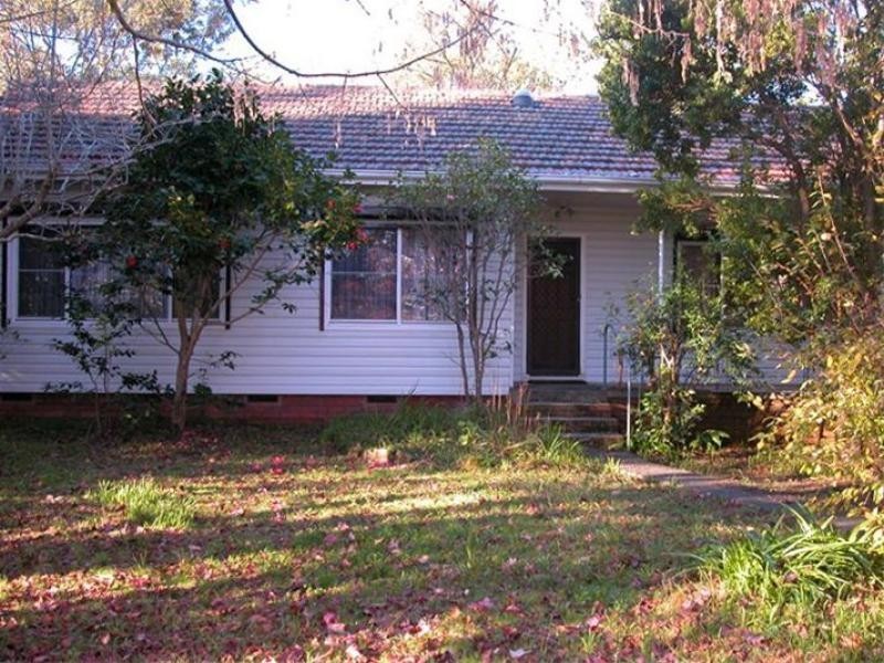 16 Chisholm Street, Turramurra NSW 2074