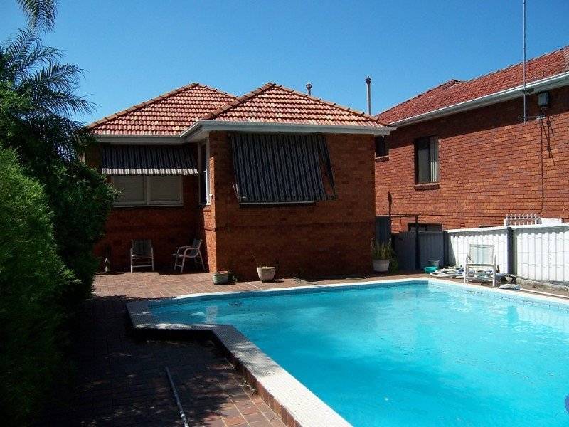 106 Rocky Point Rd, Kogarah NSW 2217