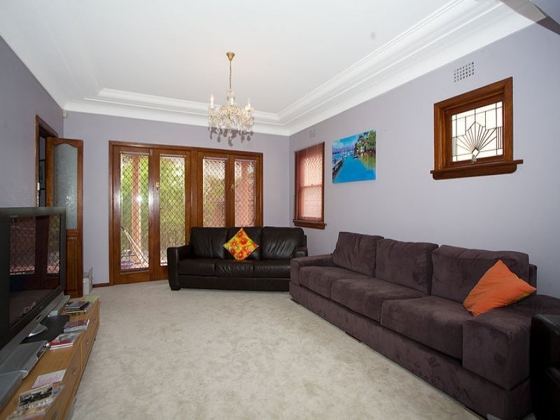 297 Gymea Bay Road, Gymea Bay NSW 2227